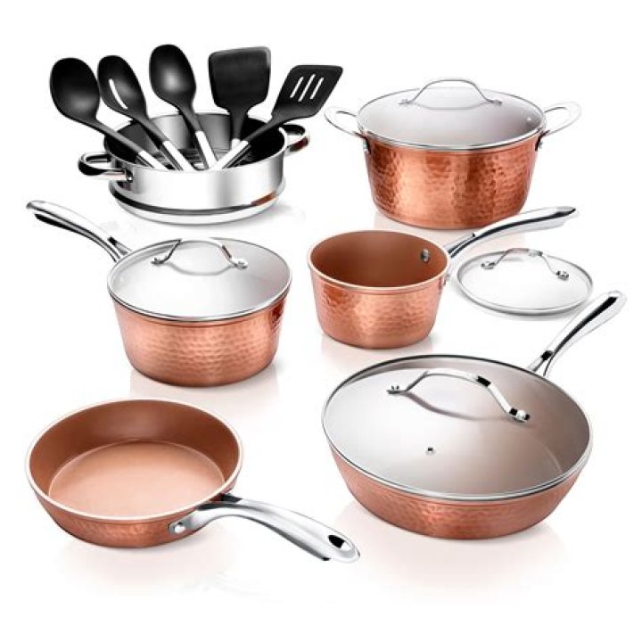 What is copper ceramic cookware?