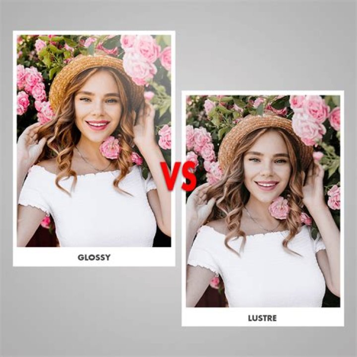 What is the difference between glossy and pearl prints?