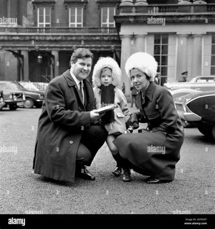 
Who Is Lady Blyth? Chay Blyth Wife Net Worth And Family Whereabouts 